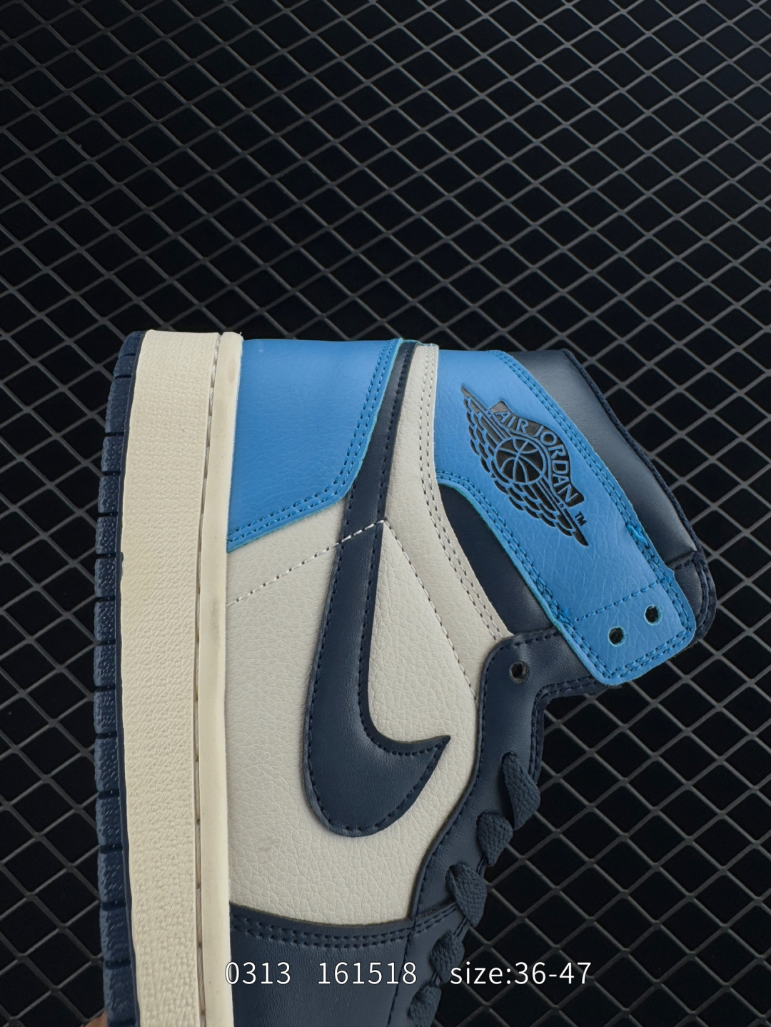 AIR Jordan 1 MidCoconut MilkAJ1